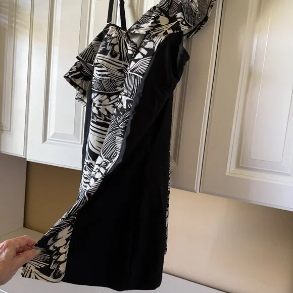 Unbranded Swimdress 1 Piece Adjustable Straps Blk & Wht Tropical Print Size XL - Picture 2 of 12